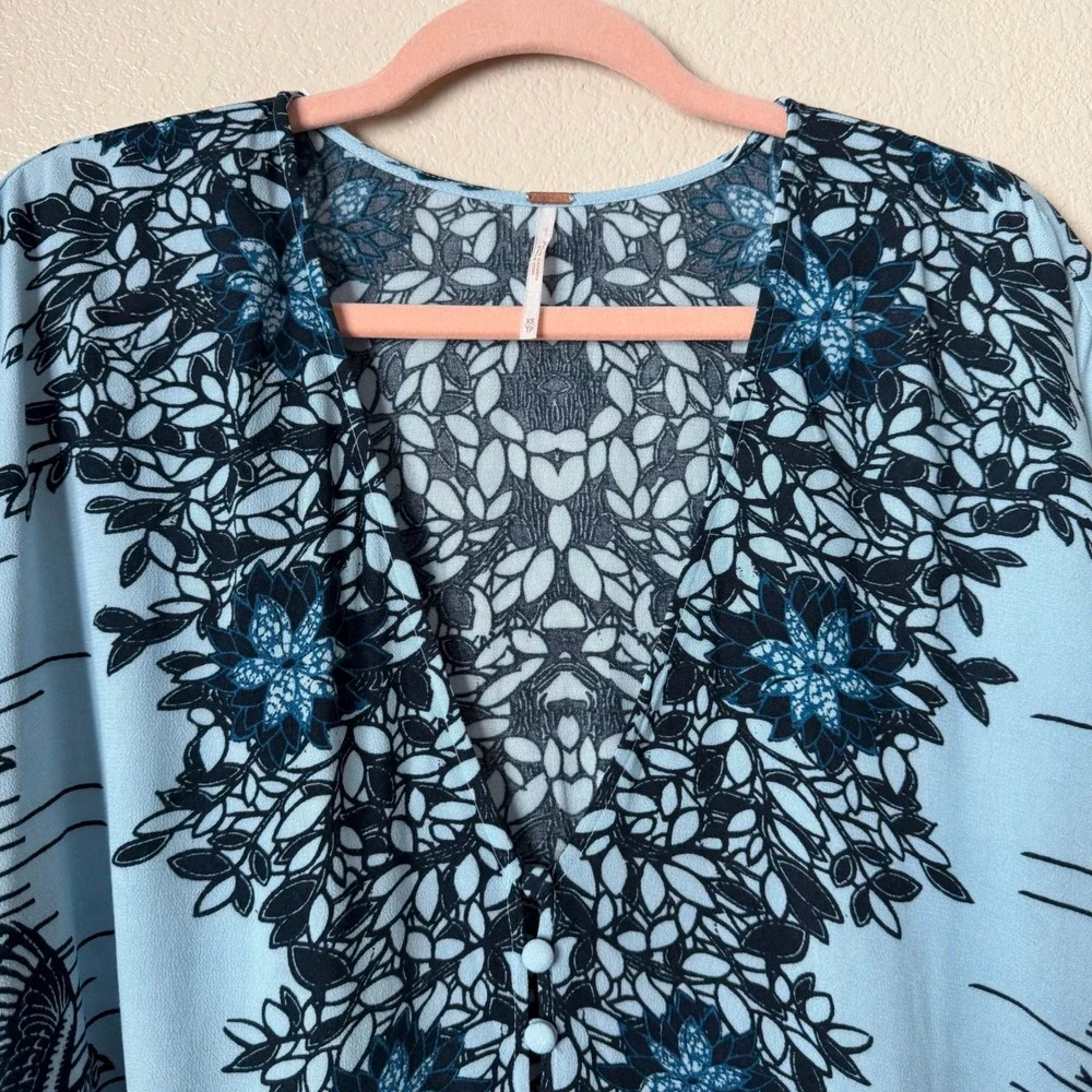 Free People Top XS Blue Birds of a Feather Floral Balloon Sleeve Boho Oversized